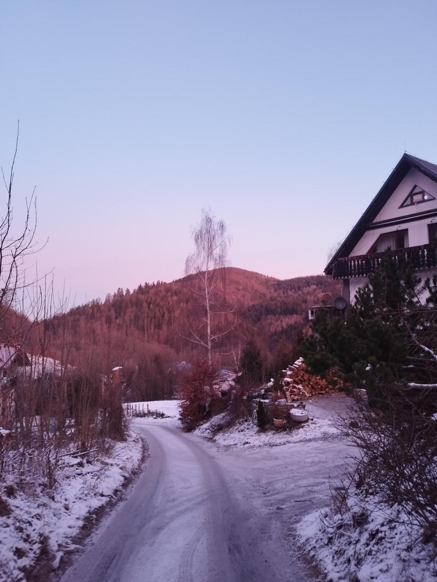 Willa Pod Dobrym Humorem Miedzygorze Esterno foto